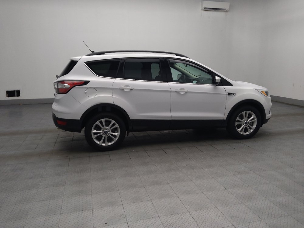 Used 2018 Ford Escape SE w/ SE Sync 3 Package AWD/4WD image 10