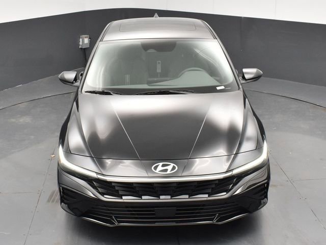 Used 2025 Hyundai Elantra SEL FWD image 46