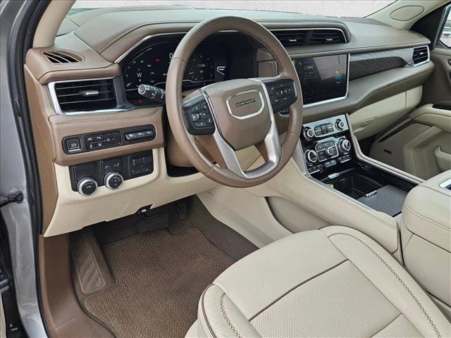 Used 2023 GMC Yukon Denali w/ Max Trailering Package image 10