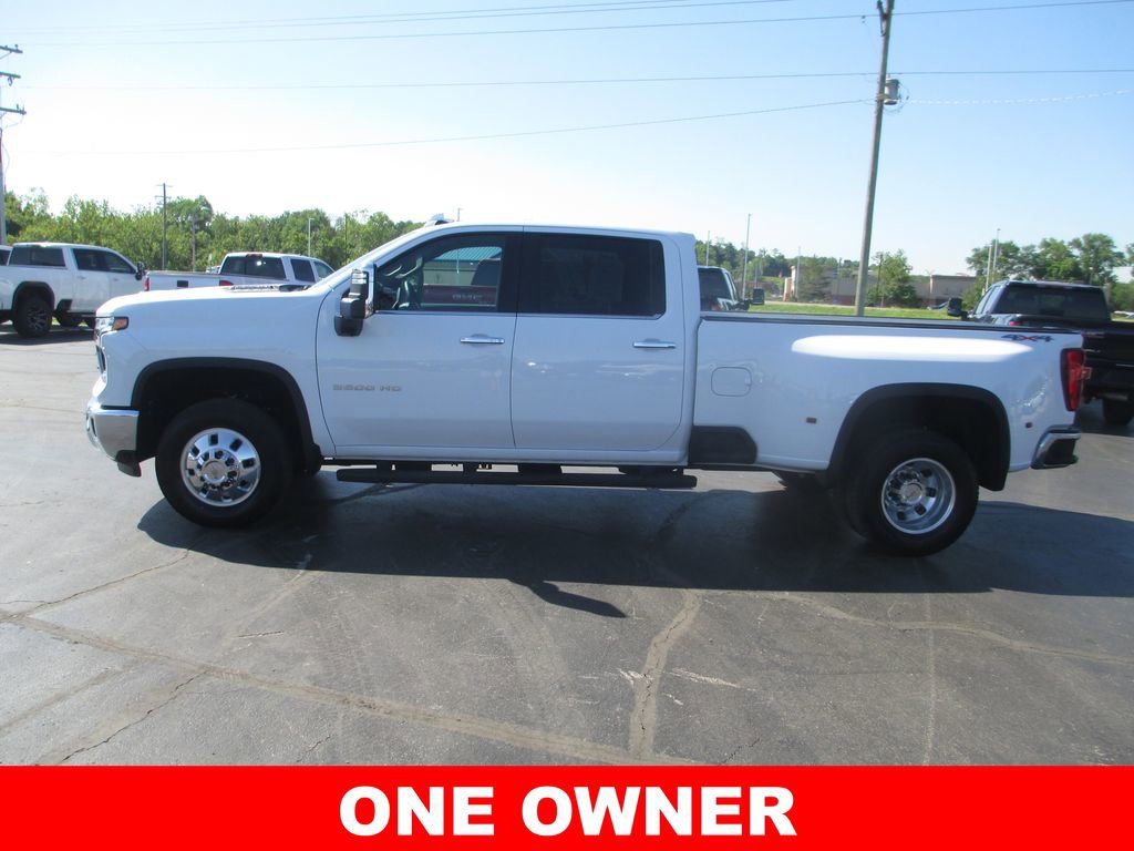 Used 2024 Chevrolet Silverado 3500 LTZ w/ LTZ Convenience Package AWD/4WD image 13