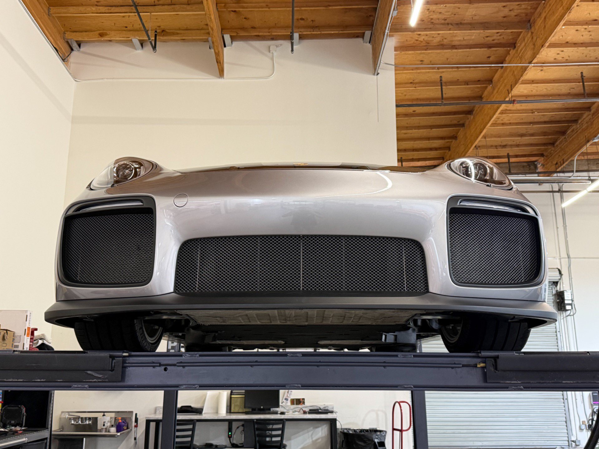 Used 2018 Porsche 911 GT2 RS RWD image 88
