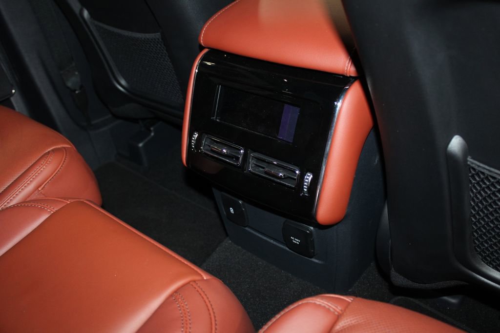 Used 2025 Lincoln Aviator Reserve image 35