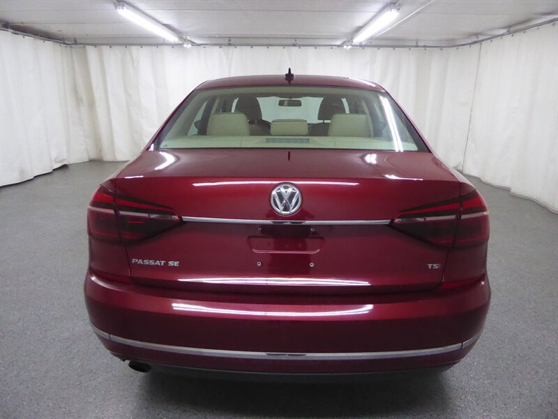 Used 2017 Volkswagen Passat 1.8T SE FWD image 6