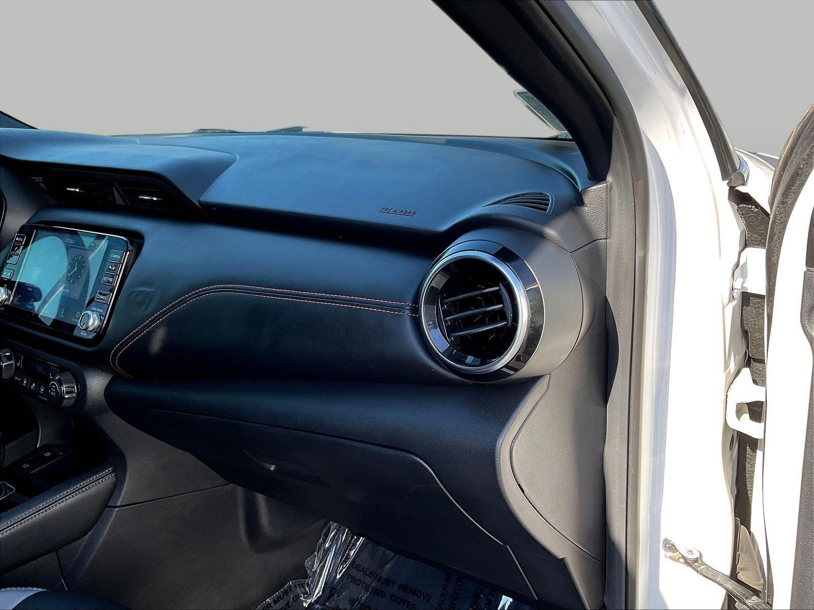 Certified 2021 Nissan Kicks SR w/ SR Premium Package FWD image 29