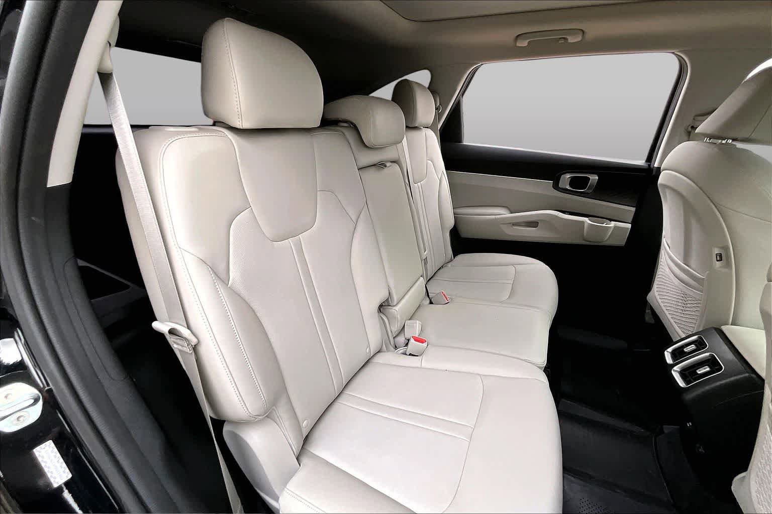 Used 2021 Kia Sorento S w/ Panoramic Sunroof Package FWD image 20