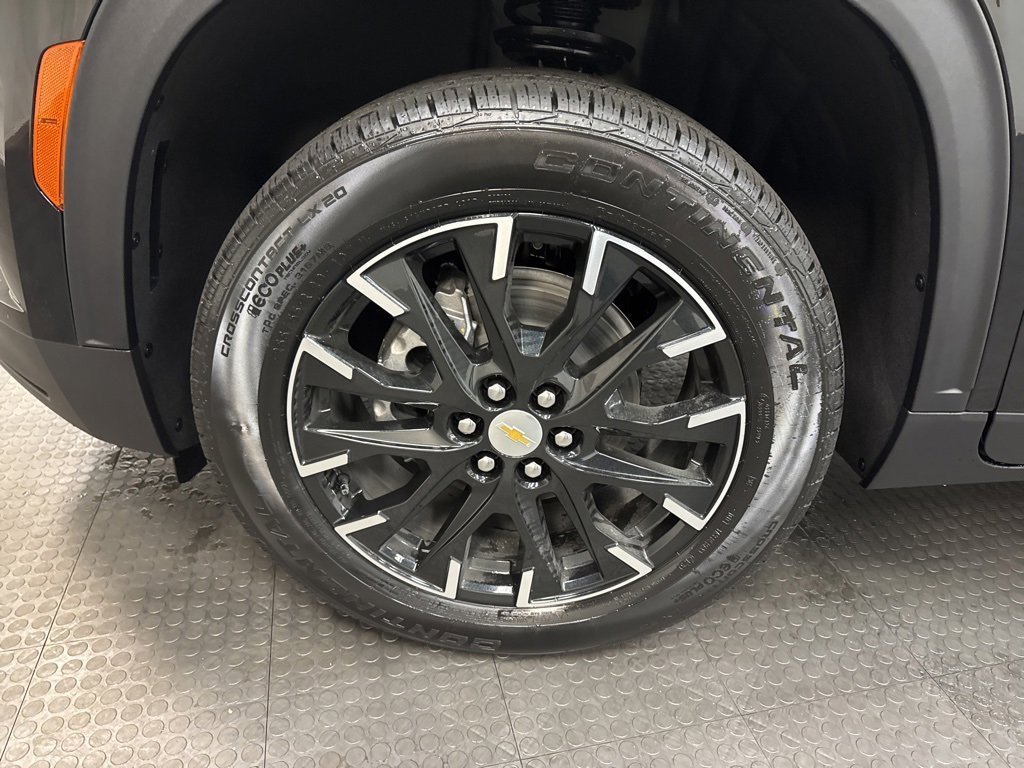 New 2026 Chevrolet Traverse LT w/ Sun and Wheel Package image 11