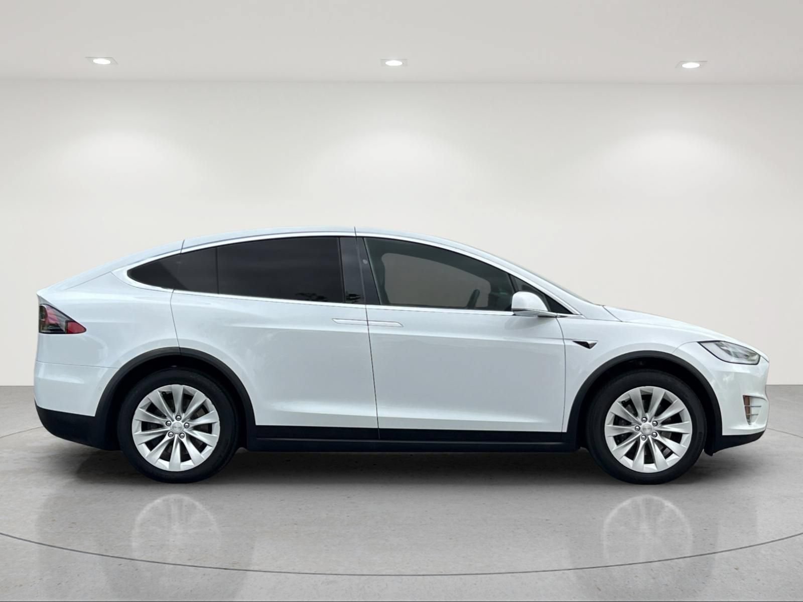 Used 2021 Tesla Model X Long Range AWD/4WD image 6