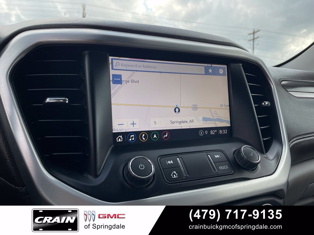 Used 2023 GMC Acadia SLT FWD image 17