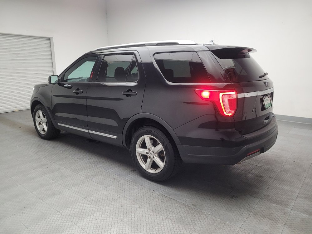 Used 2019 Ford Explorer XLT w/ Equipment Group 201A FWD image 3