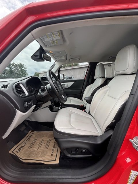 Used 2018 Jeep Renegade Limited image 9