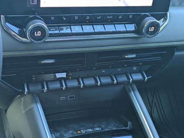 New 2026 Chevrolet Colorado ZR2 w/ Technology Package AWD/4WD image 21