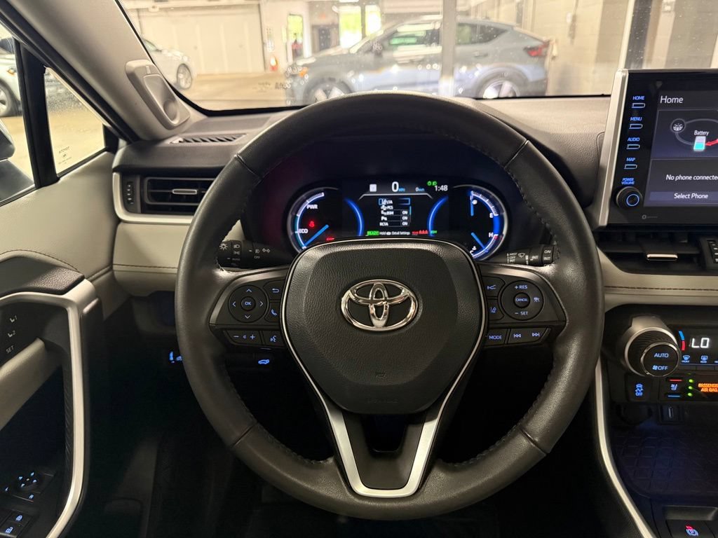 Used 2022 Toyota RAV4 Limited AWD/4WD image 11