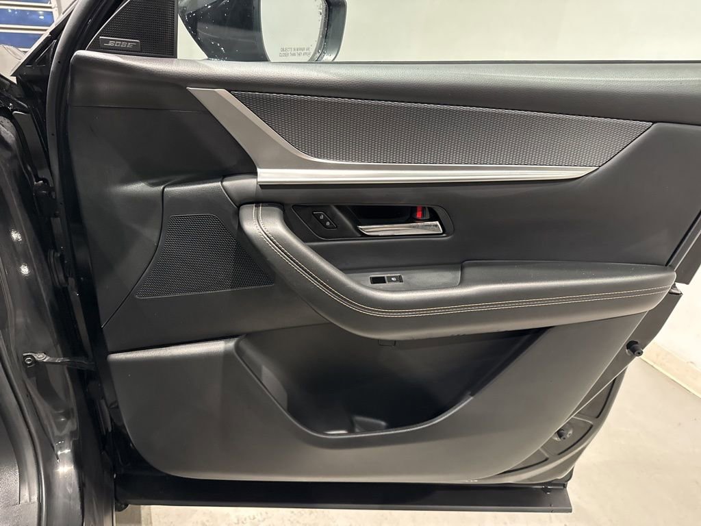 Used 2025 MAZDA CX-70 Plug-In Hybrid w/ Premium Pkg image 31