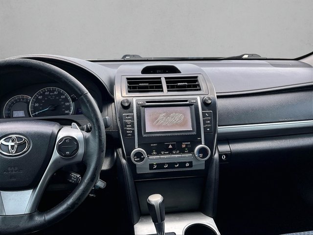 Used 2013 Toyota Camry SE FWD image 8