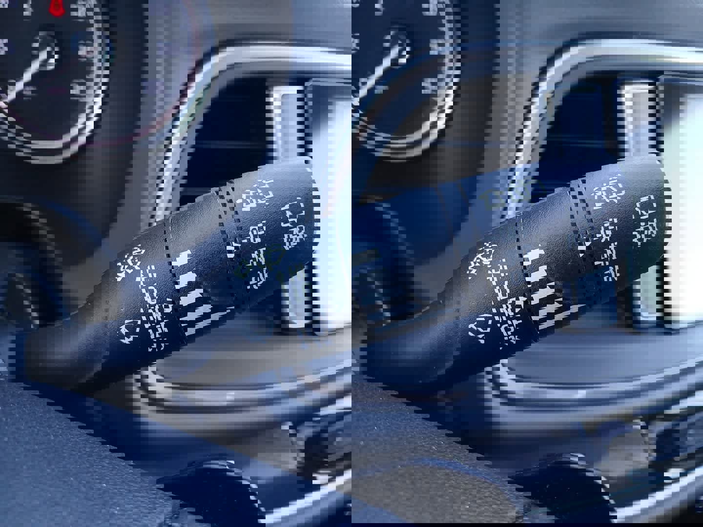 Used 2019 Buick Enclave Essence image 31