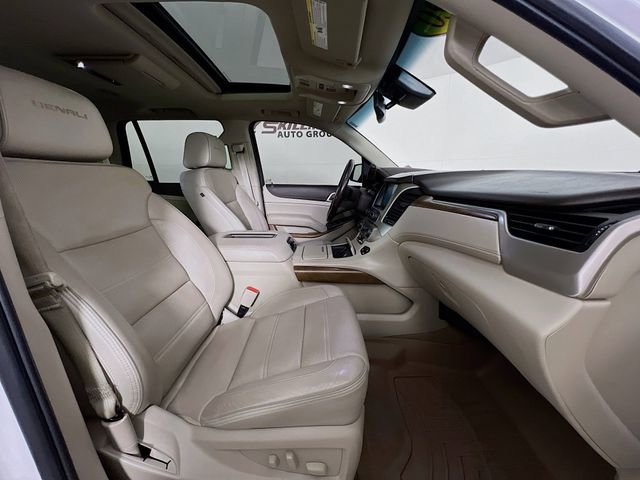 Used 2020 GMC Yukon Denali w/ Denali Ultimate Package AWD/4WD image 44