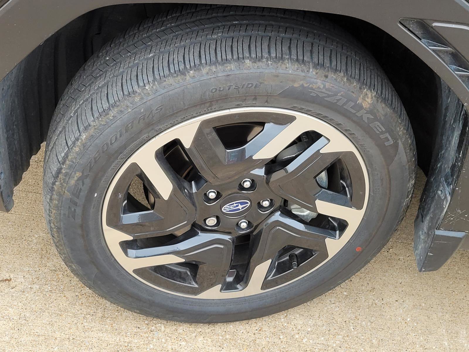 Used 2025 Subaru Forester Limited AWD/4WD image 2