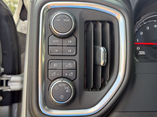 Used 2022 Chevrolet Silverado 2500 LT w/ Convenience Package AWD/4WD image 7