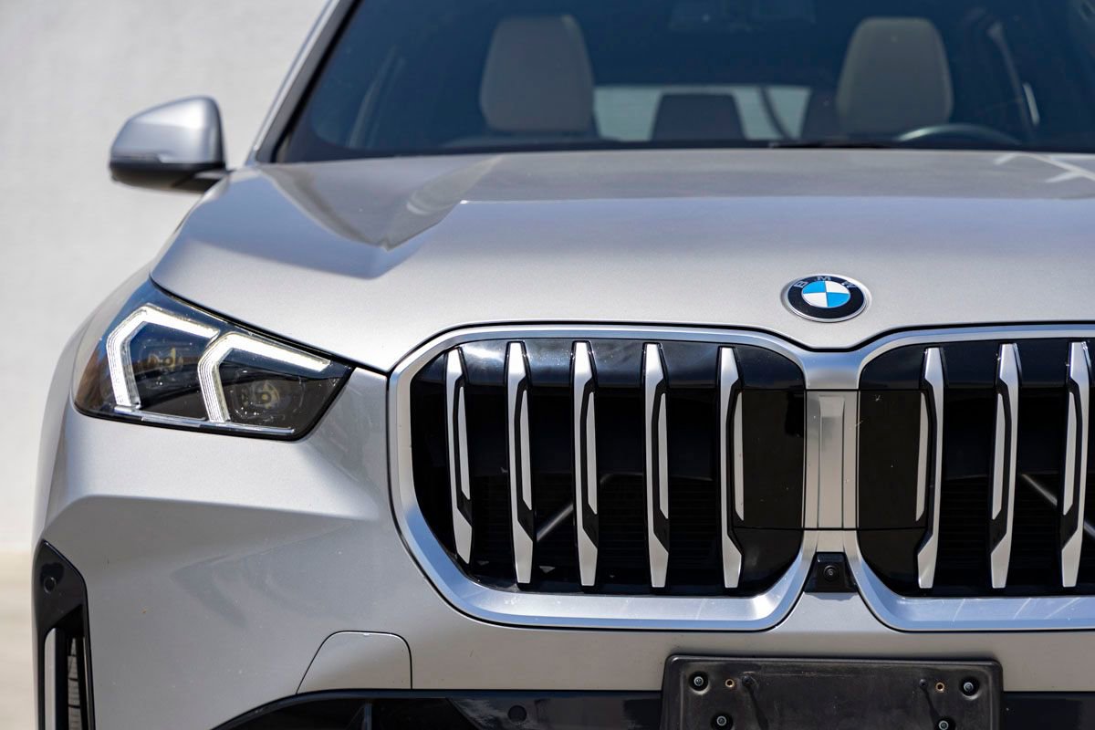 Used 2023 BMW X1 xDrive28i w/ Premium Package AWD/4WD image 8
