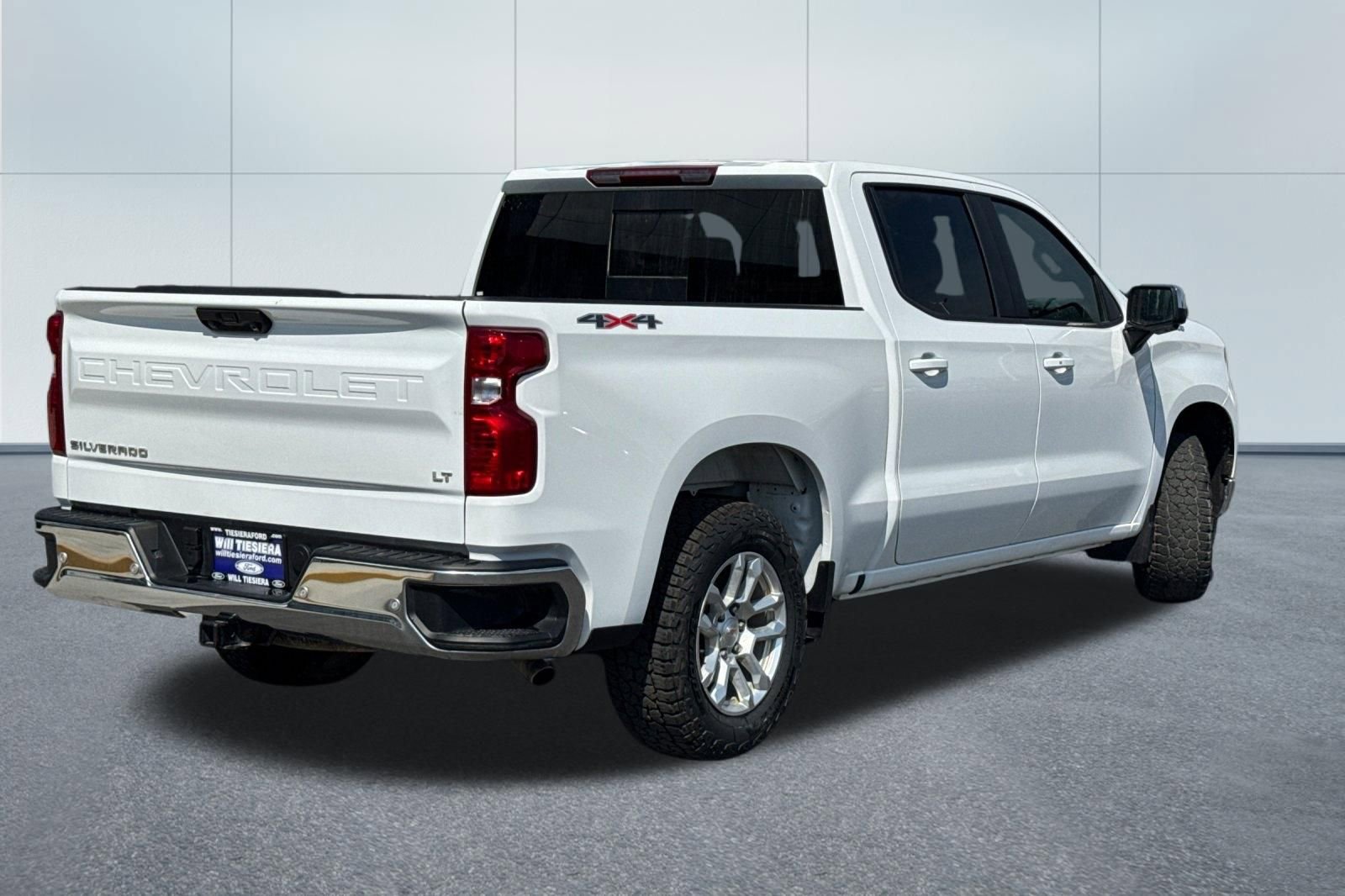 Used 2025 Chevrolet Silverado 1500 LT w/ Safety Package AWD/4WD image 4