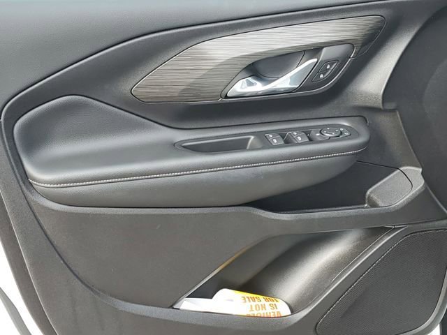 Used 2024 GMC Terrain SLE image 23