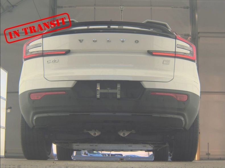 Used 2023 Volvo C40 P8 Recharge Ultimate image 17