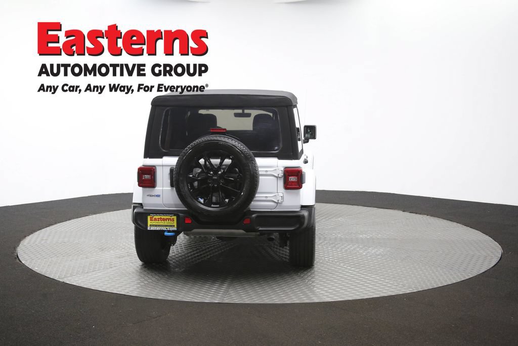 Used 2022 Jeep Wrangler Unlimited Sahara AWD/4WD image 39