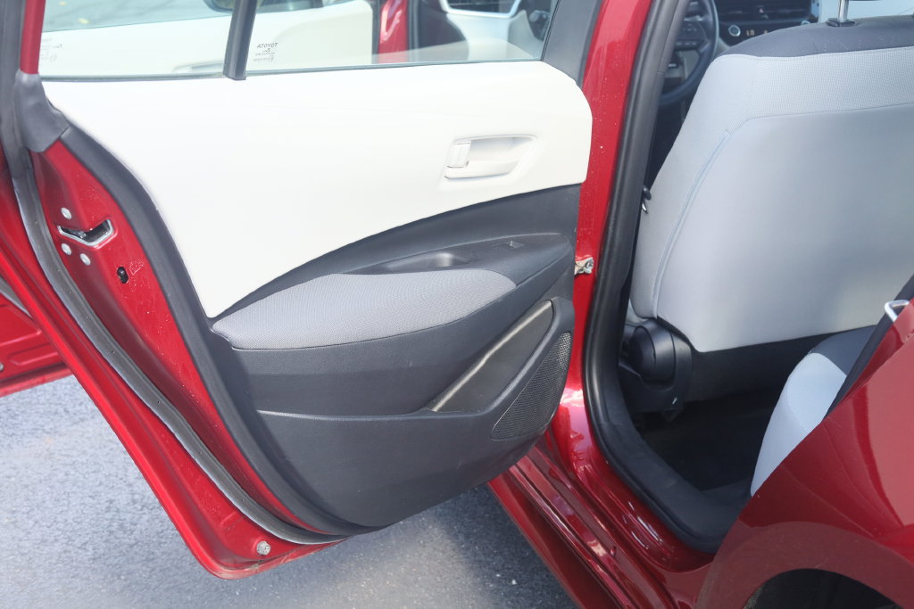 Used 2024 Toyota Corolla LE FWD image 19