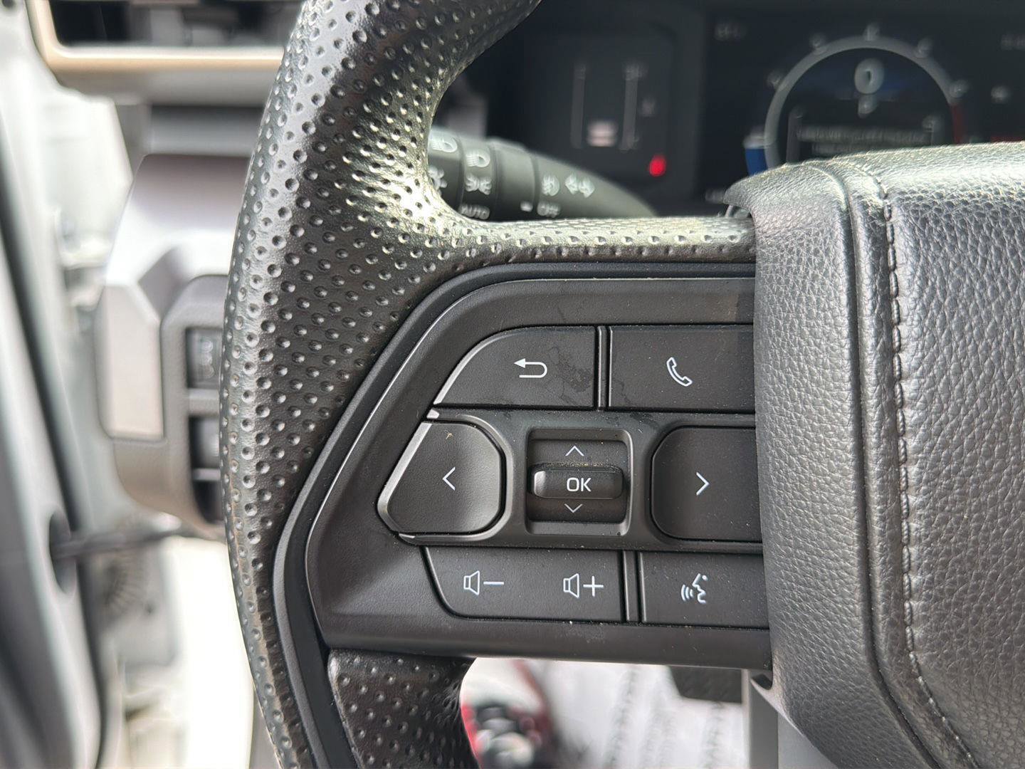 Used 2024 Toyota Tacoma SR5 AWD/4WD image 26