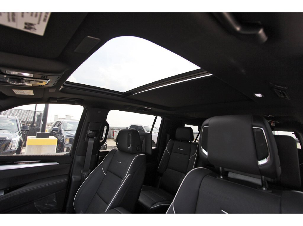 New 2026 Cadillac Escalade ESV Sport w/ Touring Package AWD/4WD image 24