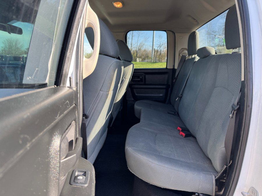 Used 2017 RAM 1500 ST w/ SXT Appearance Group AWD/4WD image 16