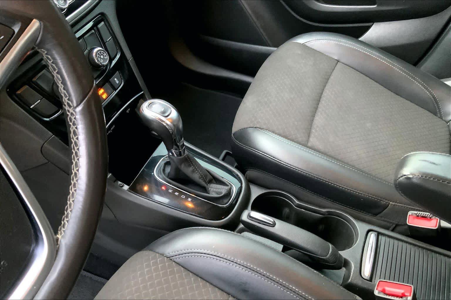 Used 2019 Buick Encore Preferred image 17