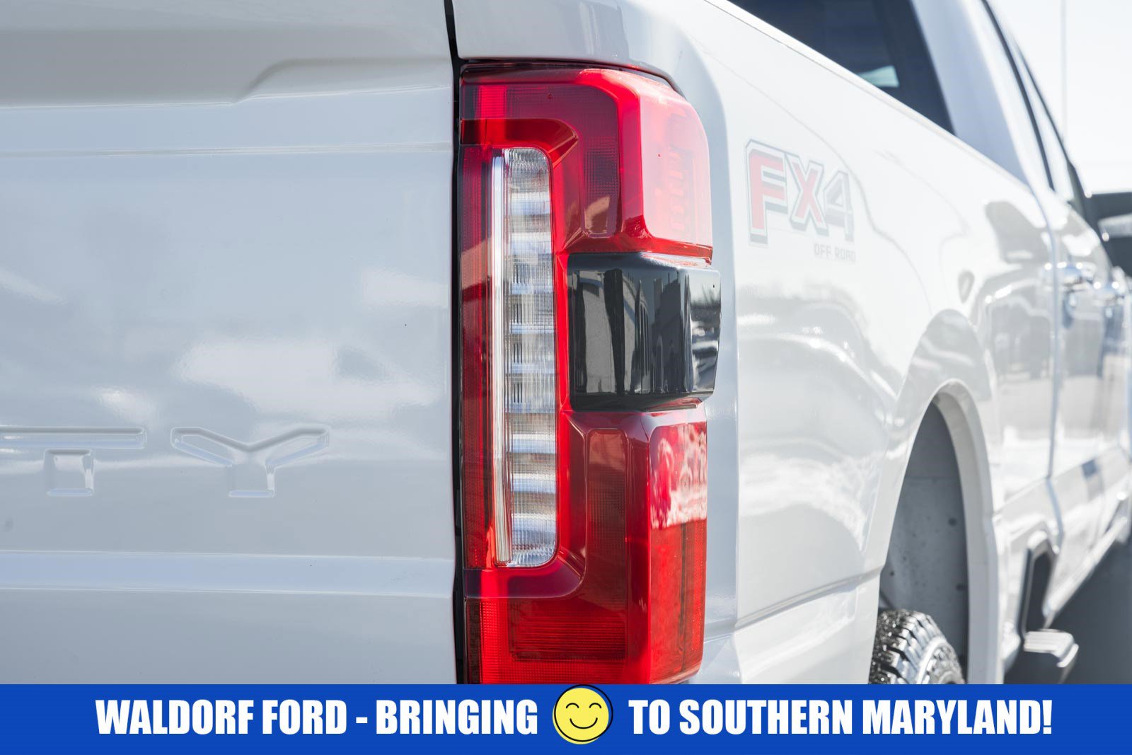 Used 2025 Ford F350 Lariat w/ Chrome Package image 7