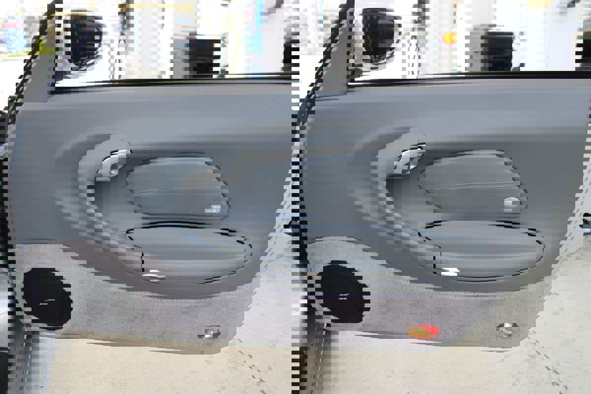 Used 2003 Porsche 911 Cabriolet image 45