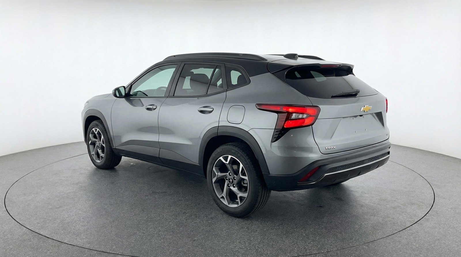 Used 2025 Chevrolet Trax LT image 6
