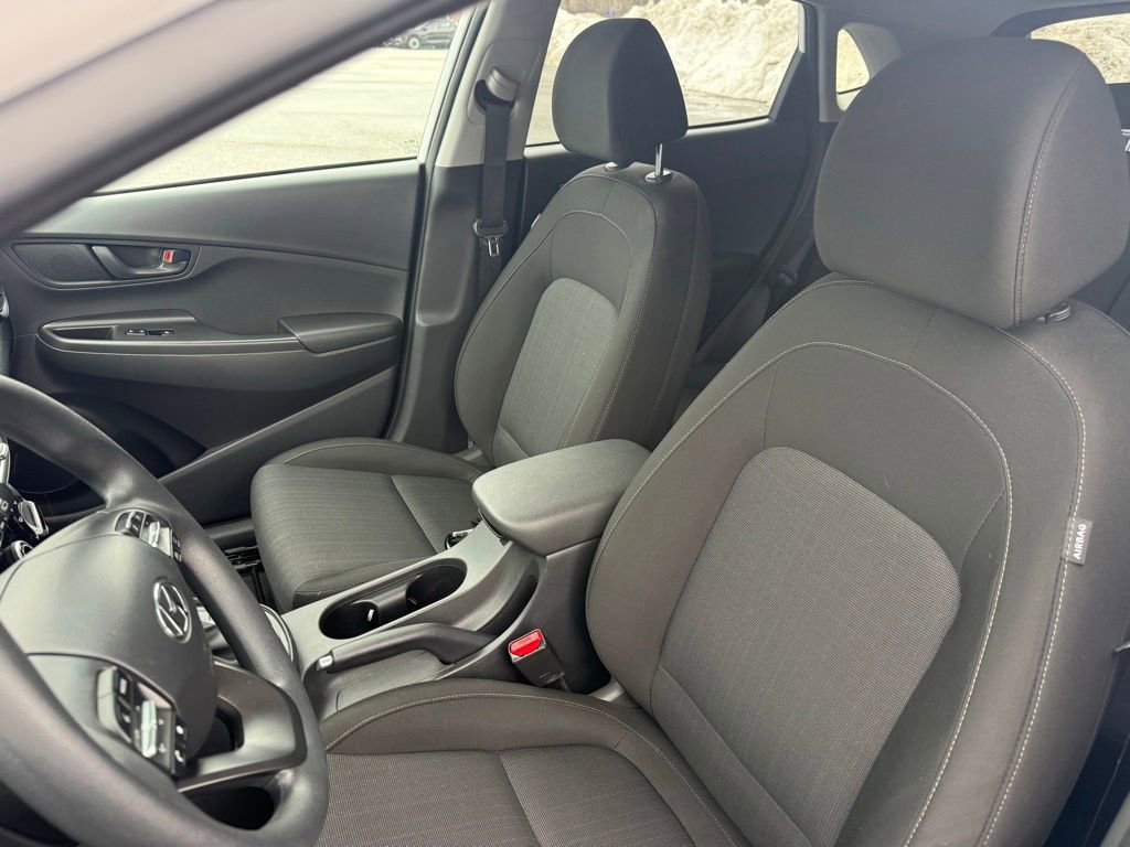 Used 2023 Hyundai Kona SEL w/ Cargo Package image 17