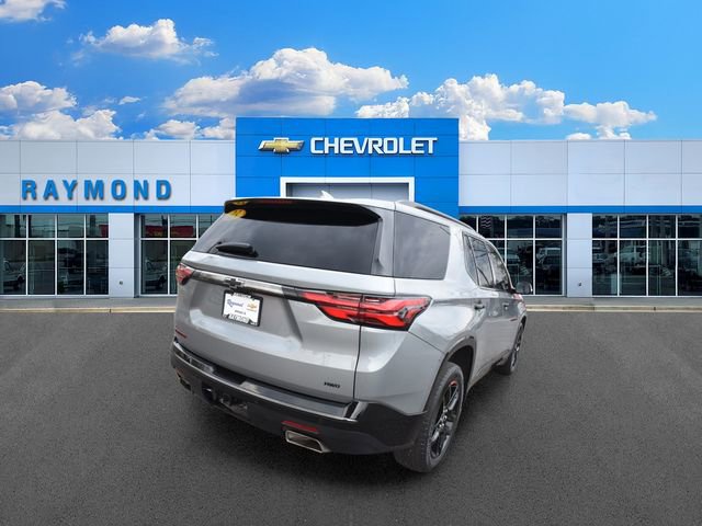 Used 2023 Chevrolet Traverse Premier w/ Redline Edition AWD/4WD image 3