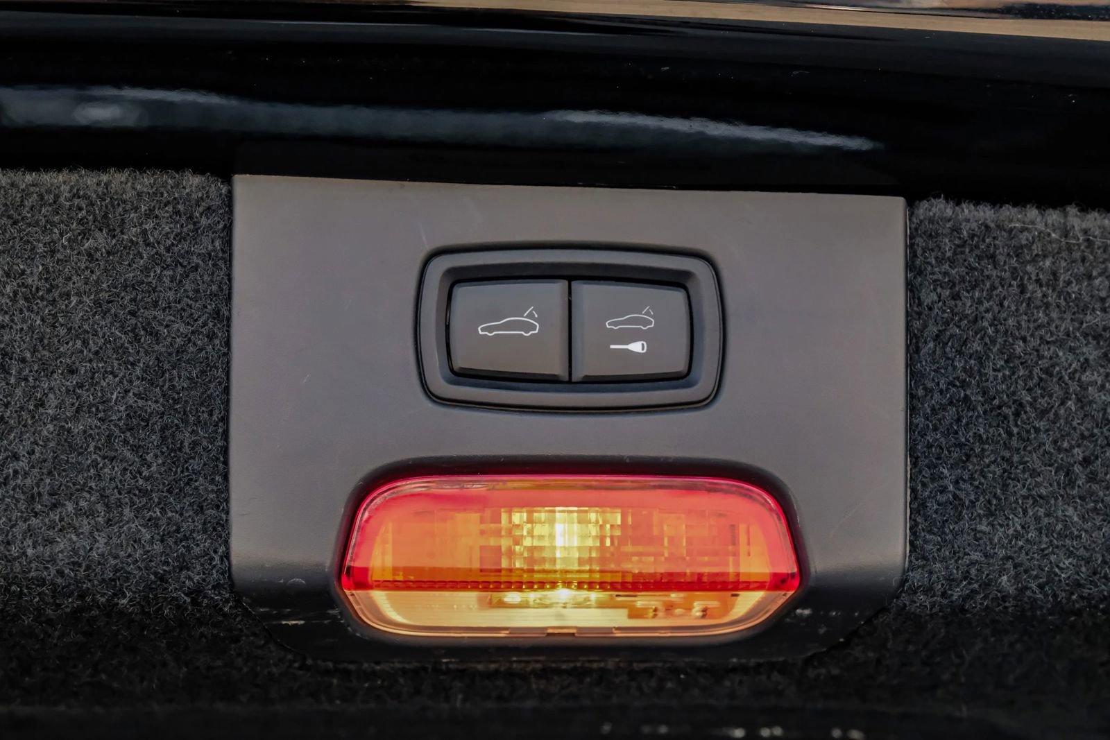 Used 2018 Porsche Cayenne GTS w/ Premium Package Plus image 60