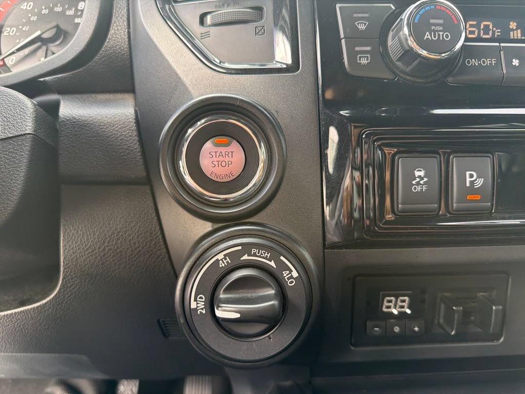 Used 2020 Nissan Titan PRO-4X w/ Pro-4x Convenience Package AWD/4WD image 44