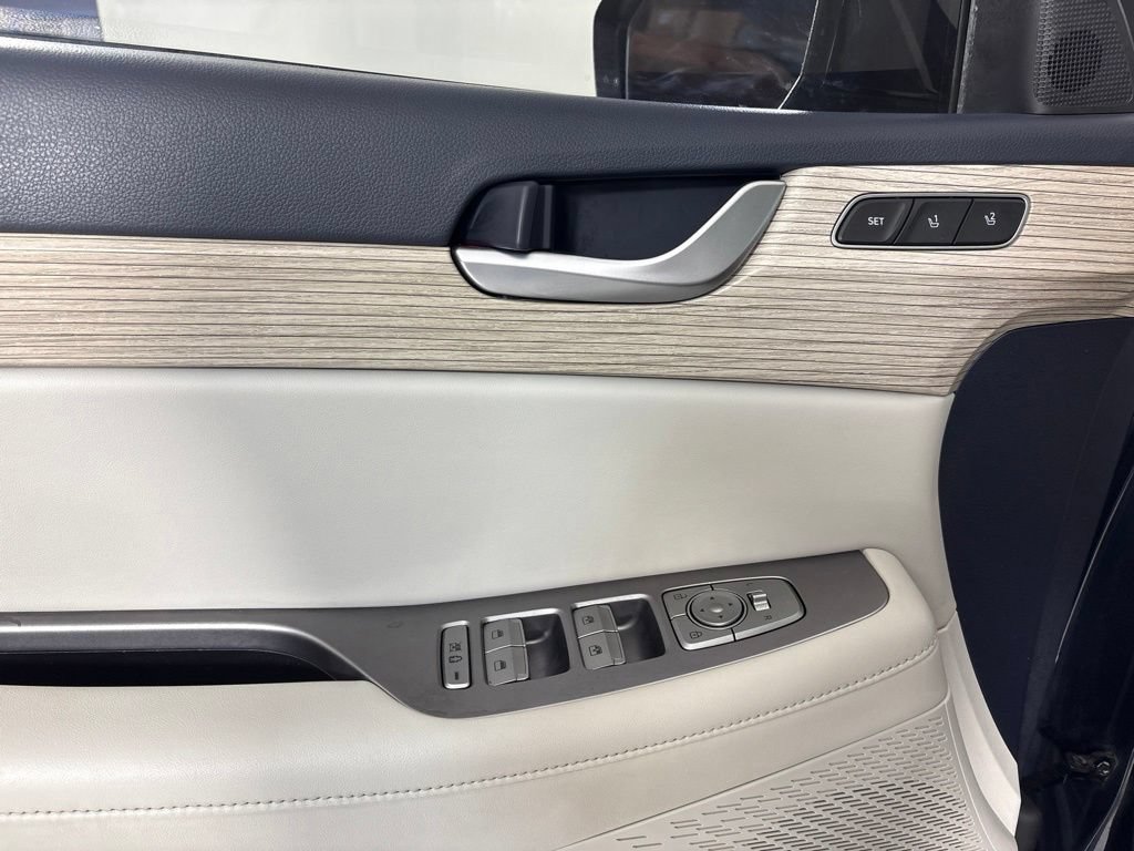 Used 2022 Hyundai Palisade SEL w/ 8P Bench Seat Package FWD image 17