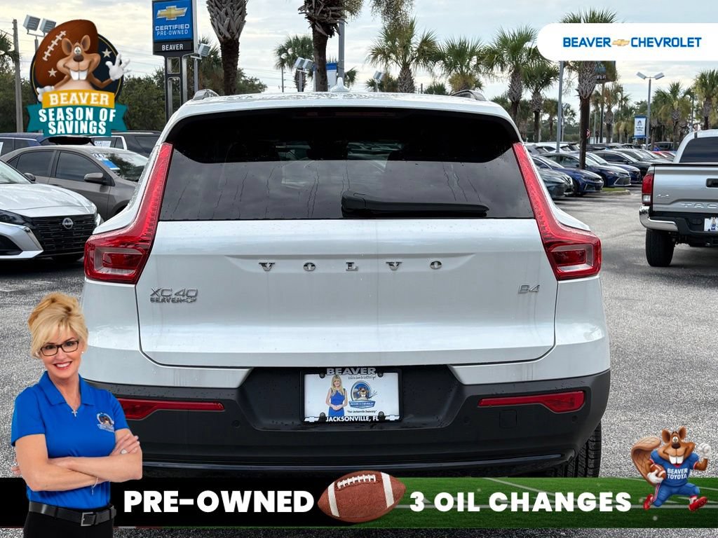 Used 2026 Volvo XC40 B4 Core FWD image 6