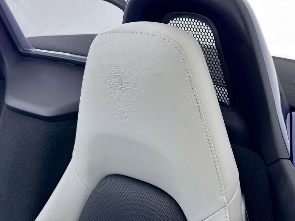 Certified 2025 Porsche 718 Boxster RWD image 15