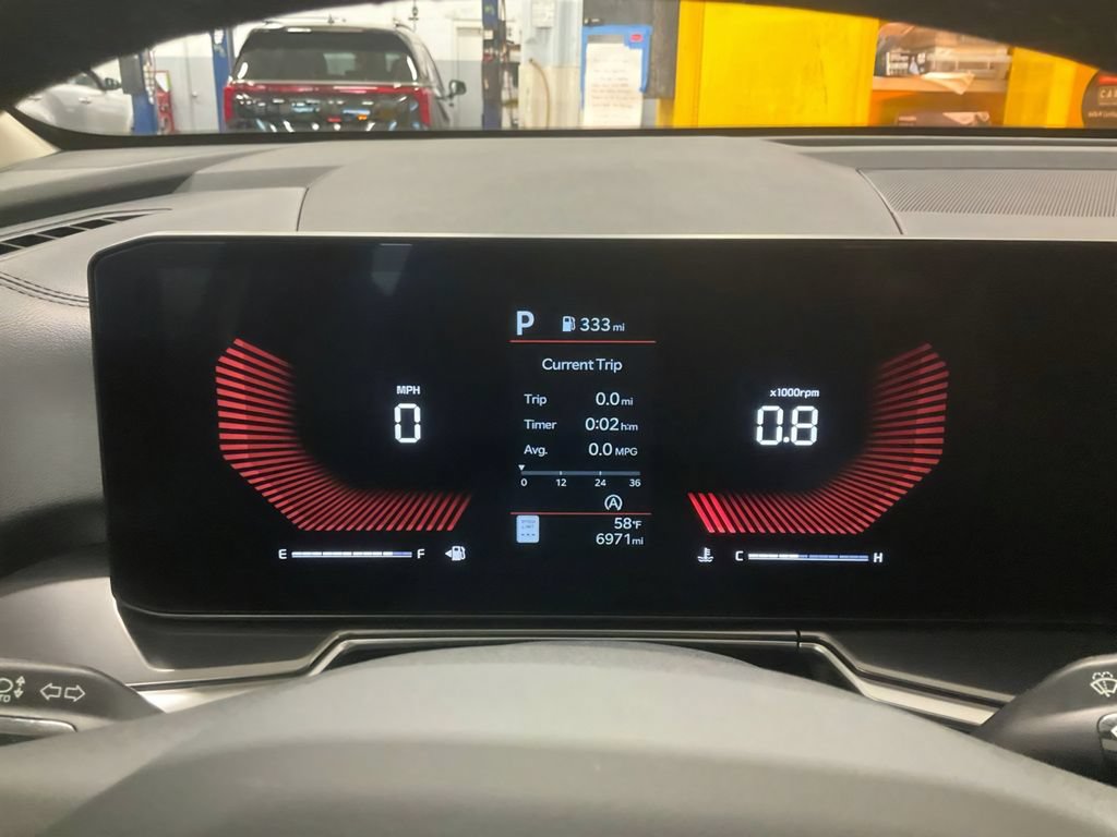 Certified 2026 Kia Sorento LX FWD image 24