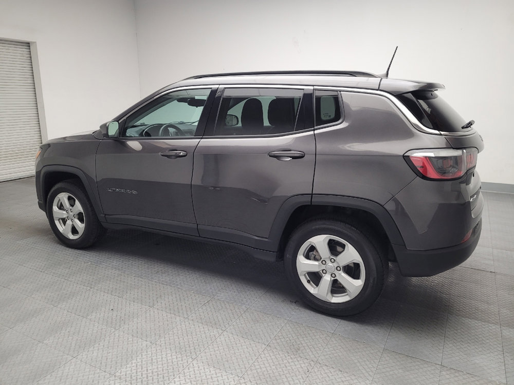 Used 2021 Jeep Compass Latitude image 3