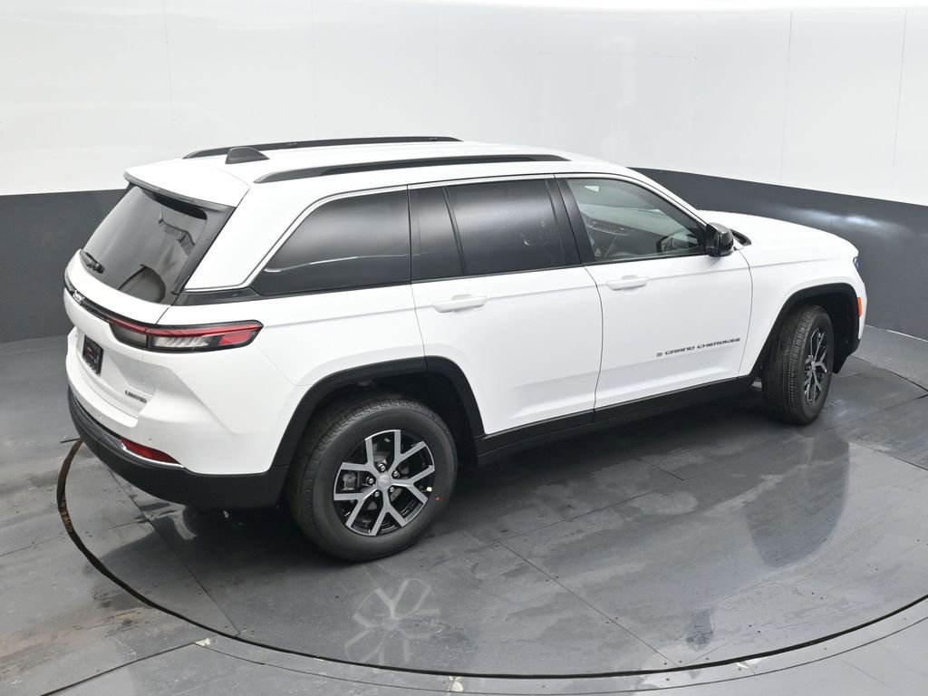 New 2025 Jeep Grand Cherokee Limited w/ Trailer Tow Package image 44