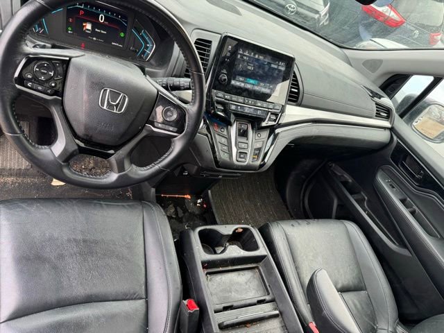 Used 2021 Honda Odyssey Touring image 2