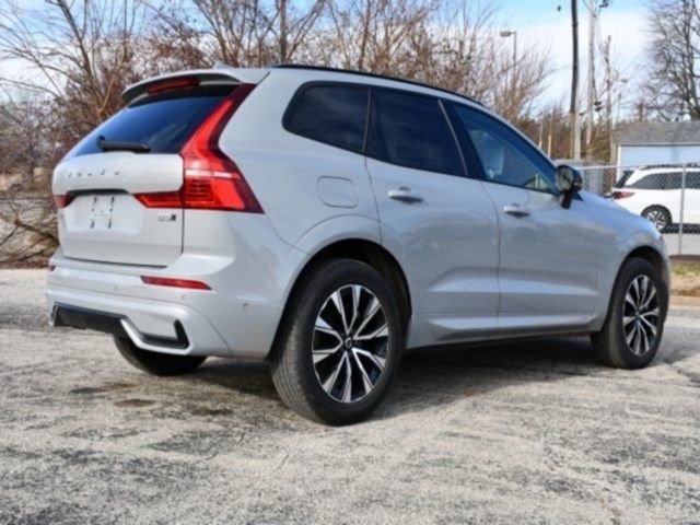 Certified 2025 Volvo XC60 B5 Plus image 7