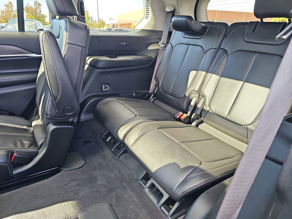 Used 2021 Jeep Grand Cherokee L Limited image 11