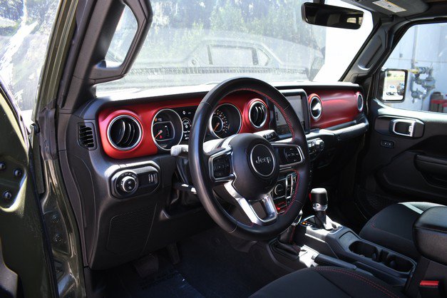 Used 2023 Jeep Gladiator Rubicon w/ Cold Weather Group AWD/4WD image 14