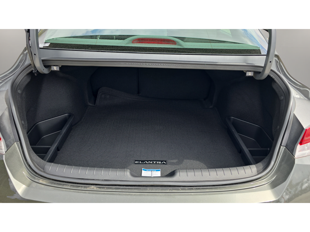 New 2026 Hyundai Elantra SEL Sport Premium w/ Cargo Package FWD image 31